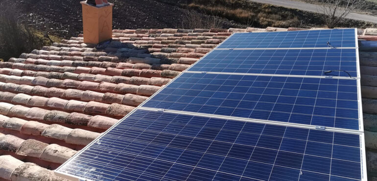 Instalación fotovoltaica aislada Teruel (3)
