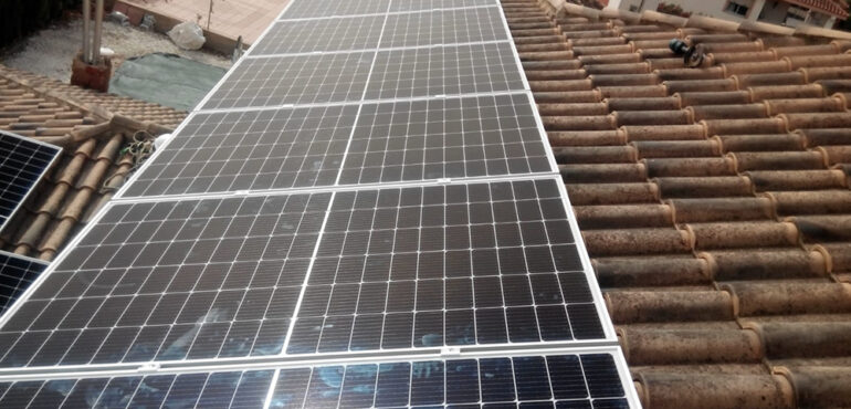 Autoconsumo doméstico La Pobla de Vallbona (1)